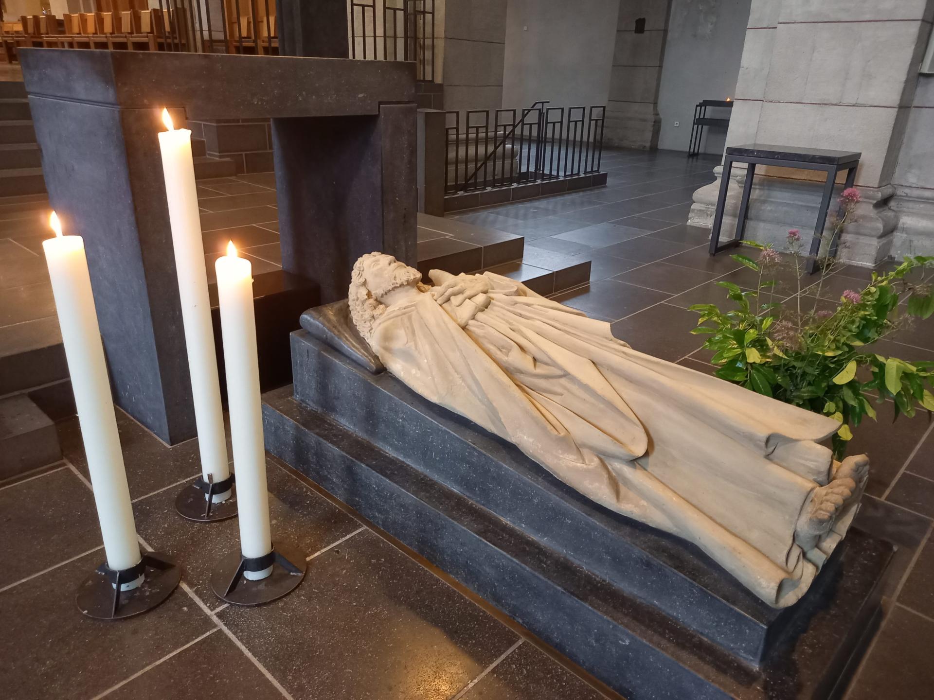 (c) St. Matthias Trier