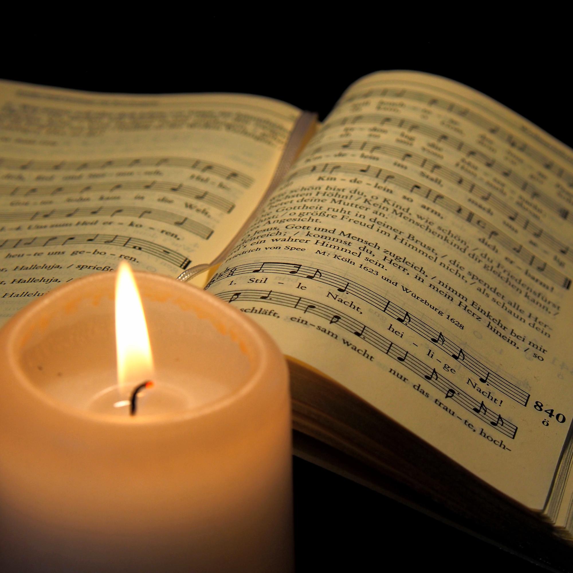 christmas-7653738_by_Ralf1403_pixabay_pbs